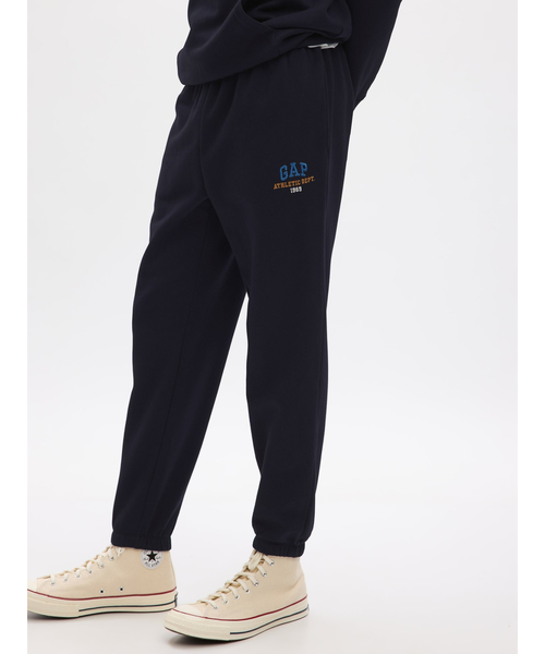 GAP（ギャップ）の「GAPアーチロゴ ジョガーパンツ(ユニセックス)（スウェットパンツ・メンズ・レッド/ホワイト系その他/ネイビー/ブラック・XS/L/M/XL/S）」の4枚目の写真