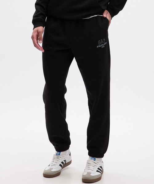 GAP（ギャップ）の「GAPアーチロゴ ジョガーパンツ(ユニセックス)（スウェットパンツ・メンズ・レッド/ホワイト系その他/ネイビー/ブラック・XS/L/M/XL/S）」の3枚目の写真
