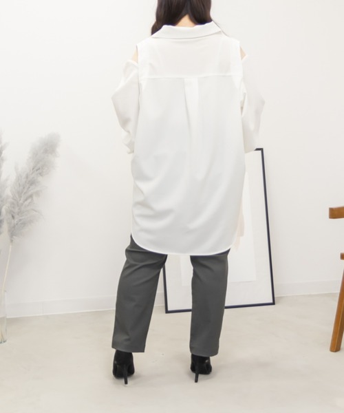 CLETTE(クレット)の「オープンショルダーシャツ(シャツ/ブラウス・レディース・ブルー/オフホワイト・3L/LL/4L)」の6枚目の写真
