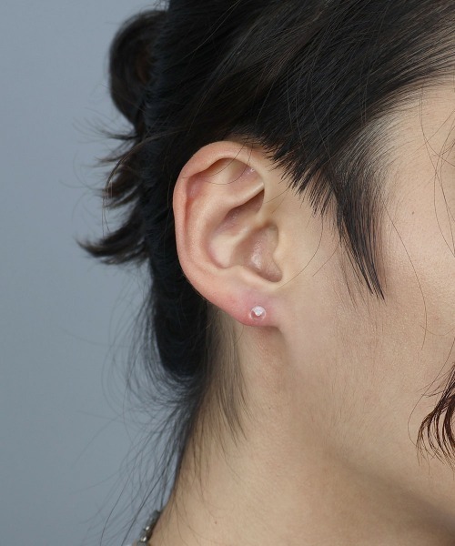 4INT.(フォイント)の「ストレートバーベル ボディピアス 16G / サージカルステンレス316L (金属アレルギー対応)(ピアス(両耳用)・メンズ・シルバー/ブラック/クリア・4/5)」の21枚目の写真