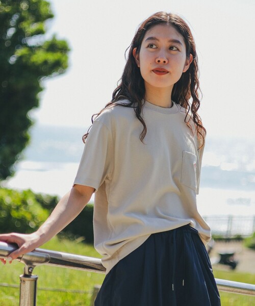 DANTON（ダントン）の「DANTON / SHORT SLEEVE POCKET T-SHIRT PLAIN（S～M）（Tシャツ/カットソー・レディース・ブラック/ブラウン系その他2/ホワイト/ブルー系その他/オレンジ系その他4/パープル/ダークグリーン/ホワイト系その他7・MEDIUM/SMALL）」の4枚目の写真