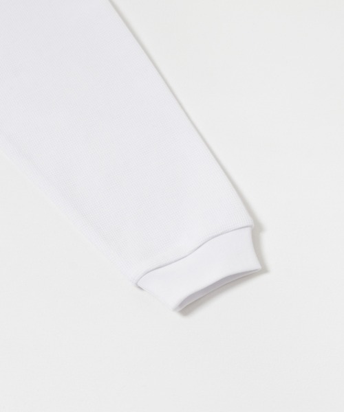 URBAN RESEARCH（アーバンリサーチ）の「『UR TECH』 度詰めワッフルロングスリーブ（Tシャツ/カットソー・メンズ・チャコールグレー/オフホワイト/ベージュ系その他/グリーン系その他・LARGE/X-LARGE/SMALL/MEDIUM）」の10枚目の写真