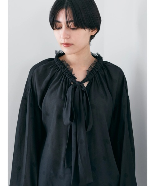 YECCA VECCA（イェッカヴェッカ）の「ドット柄シアーリボンブラウス（シャツ/ブラウス・レディース・オフホワイト/ブラック・FREE）」の19枚目の写真