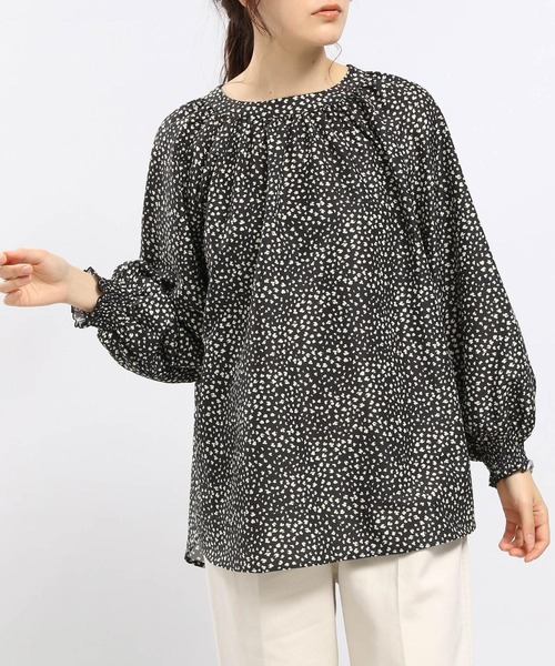 GLOBAL WORK Smile Seed Store（グローバルワーク スマイルシードストア）の「ボリュームスリーブブラウス長袖/989458（シャツ/ブラウス・レディース・グレー系その他2/ブルー系その他6/ブラック/チェック/チャコール/グレー系その他・X-LARGE/SMALL/MEDIUM/LARGE）」の3枚目の写真