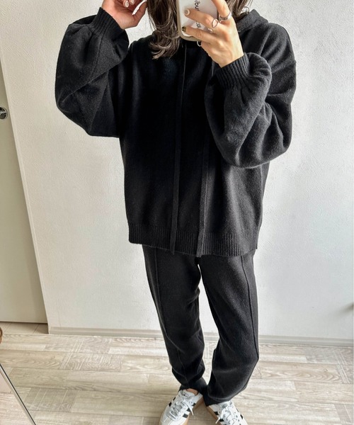 AMELY（エミリー）の「《mayoさんコラボ》ニットスリットパンツ（その他パンツ・レディース・グレー/モカ/ブラック・M/L）」の5枚目の写真