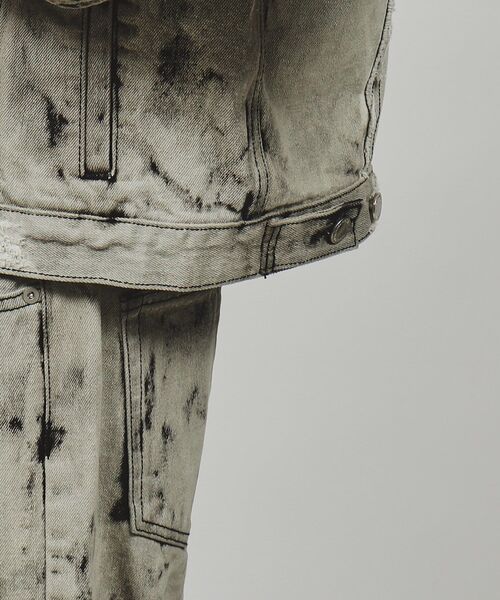 tk.TAKEO KIKUCHI(ティーケータケオキクチ)の「◆ハードブリーチ&ダメージデニム ブルゾン(デニムジャケット・メンズ・グレー系3/ブルー系3・02/03)」の8枚目の写真
