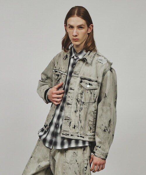 tk.TAKEO KIKUCHI(ティーケータケオキクチ)の「◆ハードブリーチ&ダメージデニム ブルゾン(デニムジャケット・メンズ・グレー系3/ブルー系3・02/03)」の3枚目の写真