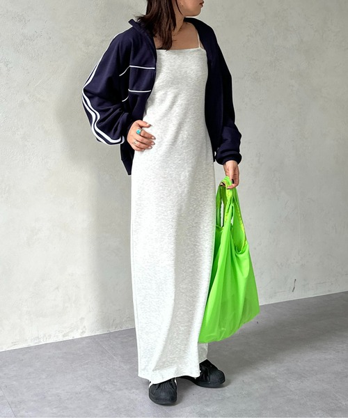 CPCM(シーピーシーエム)の「カップ付きWストラップキャミワンピース(ワンピース・レディース・ブルー系その他/キナリ/チャコールグレー/ブラック・FREE)」の2枚目の写真