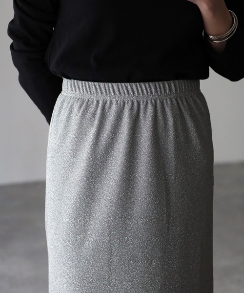 Riberry(リベリー)の「ラメタイトスカート(スカート・レディース・ブラック×シルバー/シルバー/ブラック・FREE)」の12枚目の写真