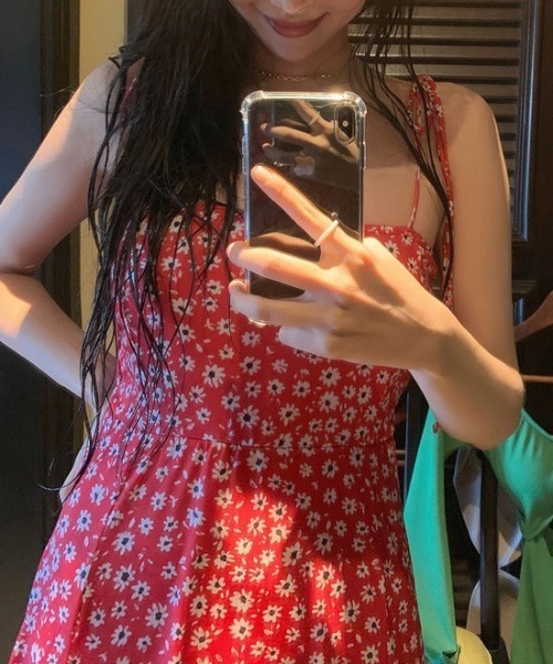 gossip！ロサンゼルス（ゴシップロサンゼルス）の「キャミソールワンピ風スイムウェア（水着・レディース・ブラック/レッド・M/L）」の11枚目の写真