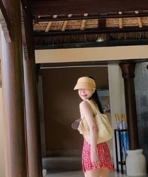 gossip！ロサンゼルス（ゴシップロサンゼルス）の「キャミソールワンピ風スイムウェア（水着・レディース・ブラック/レッド・M/L）」の10枚目の写真