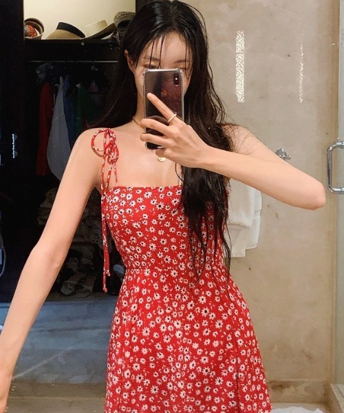 gossip！ロサンゼルス（ゴシップロサンゼルス）の「キャミソールワンピ風スイムウェア（水着・レディース・ブラック/レッド・M/L）」の7枚目の写真