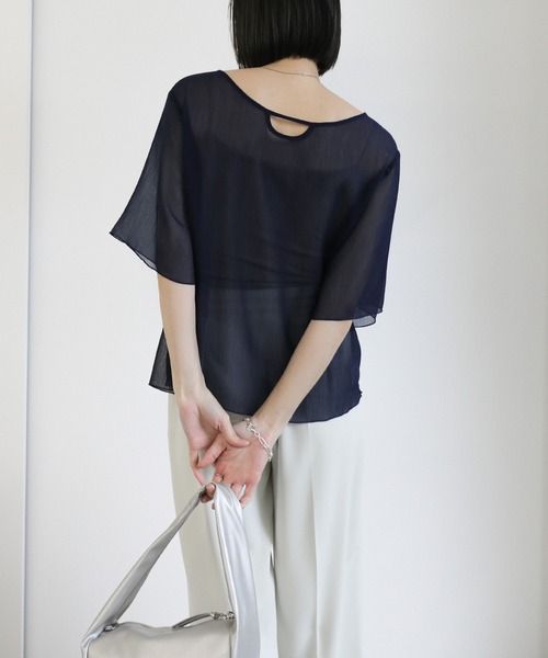 select MOCA（セレクトモカ）の「2WAYネックデザイン楊柳ブラウス（シャツ/ブラウス・レディース・ライトグリーン/ネイビー/アイボリー・FREE）」の8枚目の写真