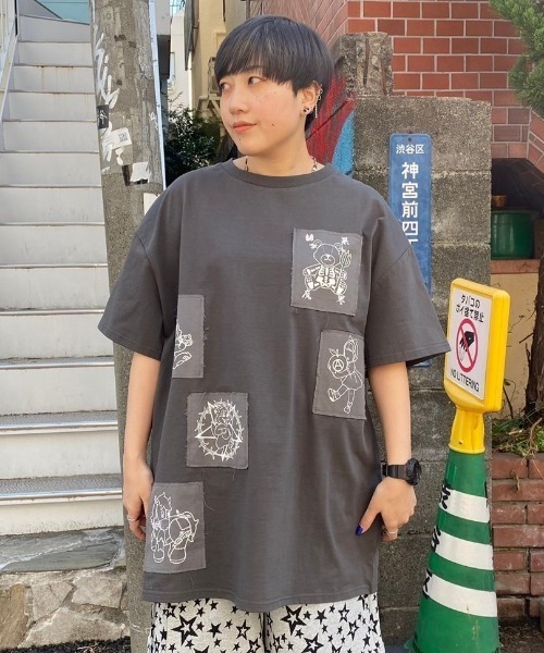 Candy Stripper（キャンディストリッパー）の「FREAK FRIENDS PATCH Tシャツ（Tシャツ/カットソー・レディース・ブラック/チャコール・2）」の13枚目の写真