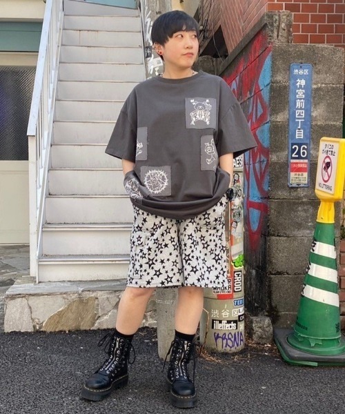 Candy Stripper（キャンディストリッパー）の「FREAK FRIENDS PATCH Tシャツ（Tシャツ/カットソー・レディース・ブラック/チャコール・2）」の15枚目の写真