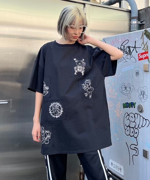 Candy Stripper（キャンディストリッパー）の「FREAK FRIENDS PATCH Tシャツ（Tシャツ/カットソー・レディース・ブラック/チャコール・2）」の6枚目の写真