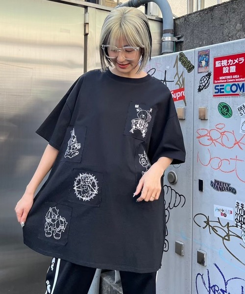 Candy Stripper（キャンディストリッパー）の「FREAK FRIENDS PATCH Tシャツ（Tシャツ/カットソー・レディース・ブラック/チャコール・2）」の7枚目の写真