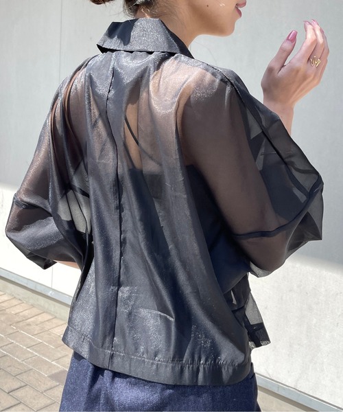 Meli rich（メリーリッチ）の「オーガンジーコクーン袖ショートジャケット（テーラードジャケット・レディース・ブラック/オフホワイト・FREE）」の4枚目の写真