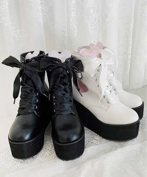 cs T&P(シーエスティーアンドピー)の「厚底ウェッジハートブーツ 24SS(ブーツ・レディース・ホワイト/ブラック・S/M/L/LL)」の16枚目の写真