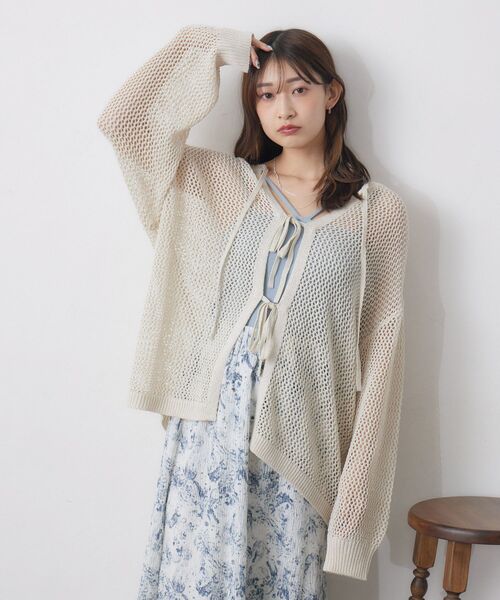 RETRO GIRL(レトロガール)の「ラメメッシュカーデ(ニット/セーター・レディース・ブラック/ナチュラル/ブルー/イエロー・FREE)」の6枚目の写真