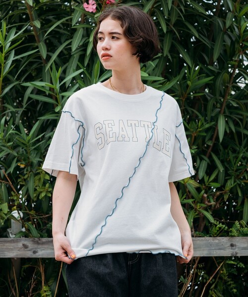 FREAK'S STORE(フリークスストア)の「配色ロゴメローTシャツ(Tシャツ/カットソー・レディース・ライトグレー/オフホワイト/ピンク/チャコール・フリ-)」の1枚目の写真