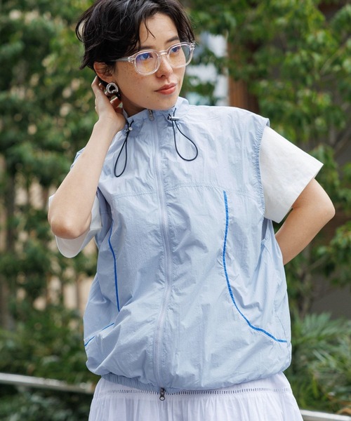 RAGEBLUE（レイジブルー）の「Wジップ/ドロストネックパイピングナイロンベスト（ベスト・レディース・ホワイト/ブルー・FREE）」の3枚目の写真