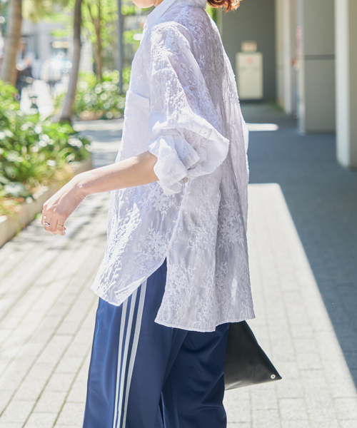 Spick & Span(スピックアンドスパン)の「シアーエンブロイダリーシャツ(シャツ/ブラウス・レディース・ホワイト・FREE)」の16枚目の写真