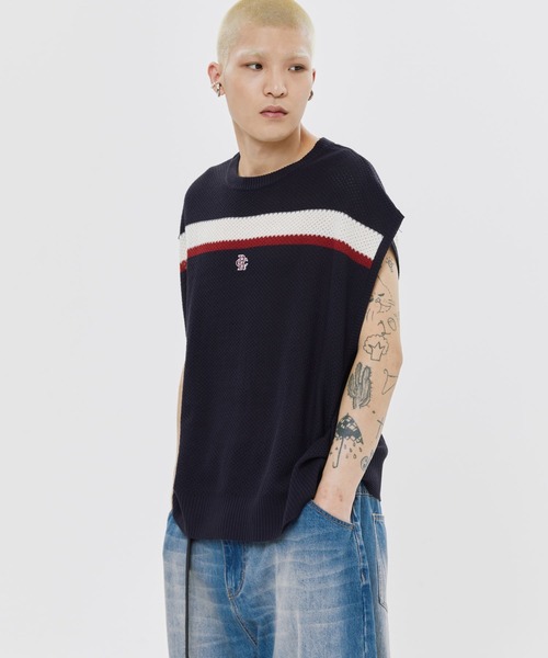 ROMANTIC CROWN（ロマンティッククラウン）の「【UNISEX】ROMANTIC CROWN／ラインニット VEST（ベスト・レディース・ナチュラル/ネイビー・MEDIUM/LARGE）」の3枚目の写真