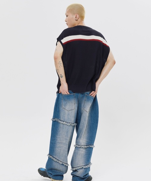 ROMANTIC CROWN（ロマンティッククラウン）の「【UNISEX】ROMANTIC CROWN／ラインニット VEST（ベスト・レディース・ナチュラル/ネイビー・MEDIUM/LARGE）」の5枚目の写真