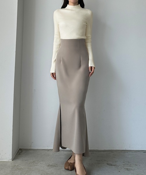 【THE NEWHOUSE】 オブホワイト ハイネック リブニット UNITED ARROWS（ユナイテッドアローズ）の「＜THE NEW HOUSE（ザ