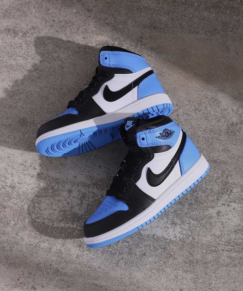 NIKE(ナイキ)の「NIKE JORDAN JORDAN 1 RETRO HIGH OG PS FD1412-400(スニーカー・キッズ・ブルー・17cm)」の1枚目の写真