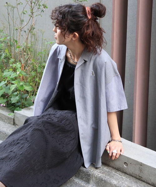 DOUBLE NAME（ダブルネーム）の「【m:rex】ミニ恐竜ワッペン5分袖ストライプシャツ（シャツ/ブラウス・メンズ・ブルー/グレー/ベージュ/オレンジ・FREE）」の11枚目の写真