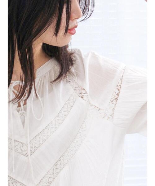 Samansa Mos2 blue(サマンサモスモスブルー)の「【Made in India】レース切替ブラウス(シャツ/ブラウス・レディース・グリーン/オフホワイト/ブラック・F)」の6枚目の写真