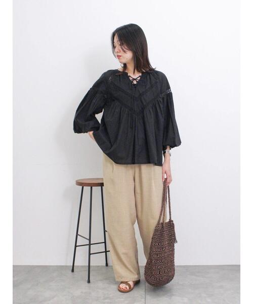 Samansa Mos2 blue(サマンサモスモスブルー)の「【Made in India】レース切替ブラウス(シャツ/ブラウス・レディース・グリーン/オフホワイト/ブラック・F)」の13枚目の写真