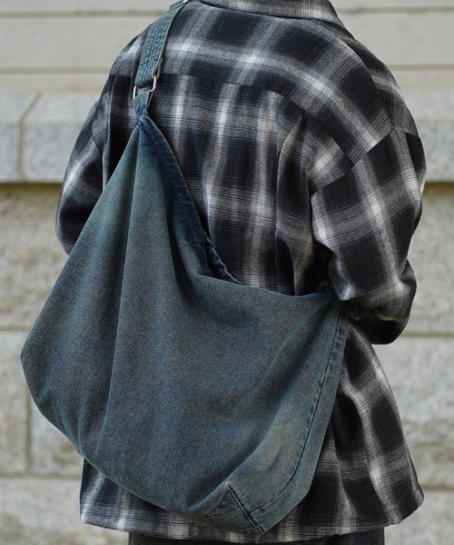 molk(モルク)の「【molk】ヴィンテージデザインデニムショルダーバッグ(ショルダーバッグ・メンズ・ブルー/ブラック・FREE)」の7枚目の写真