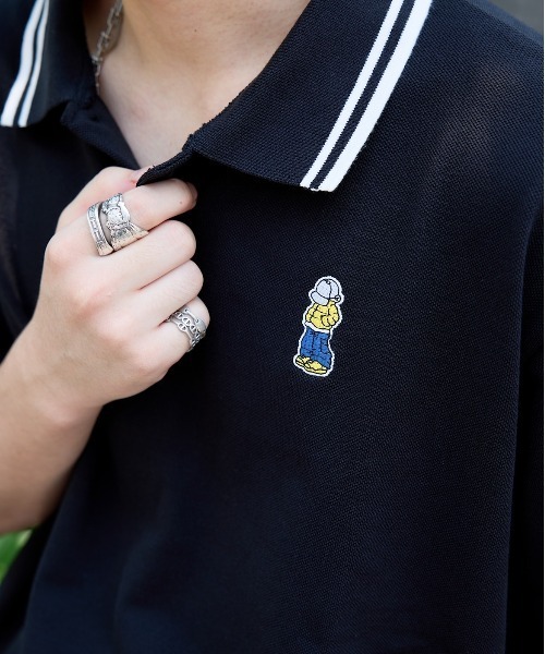 That's life(ザッツライフ)の「That’s life Original Stitch logo Polo shirt 半袖 ポロシャツ Tシャツ 夏服 ワンポイント ワッペン刺繍 ビッグシルエット ユニセックス トップス(Tシャツ/カットソー・メンズ・ネイビー/ブラウン/ブラック・X-LARGE/LARGE/MEDIUM)」の7枚目の写真