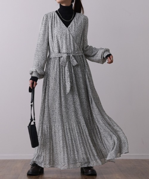 魔法の着痩せワンピ（ワンピース）｜HUG.U（ハグユー）のファッション