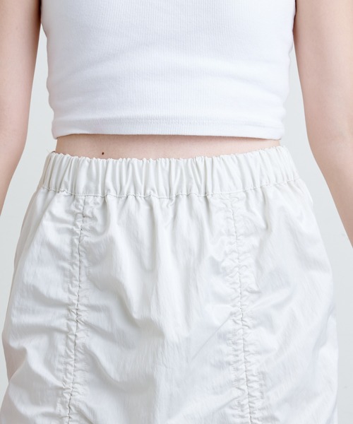 CIAOPANIC TYPY(チャオパニックティピー)の「縦シャーリングスカート(スカート・レディース・ブラック/カーキ/オフホワイト・SMALL/MEDIUM)」の12枚目の写真