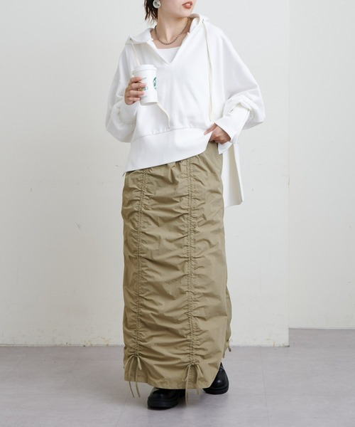 CIAOPANIC TYPY(チャオパニックティピー)の「縦シャーリングスカート(スカート・レディース・ブラック/カーキ/オフホワイト・SMALL/MEDIUM)」の17枚目の写真