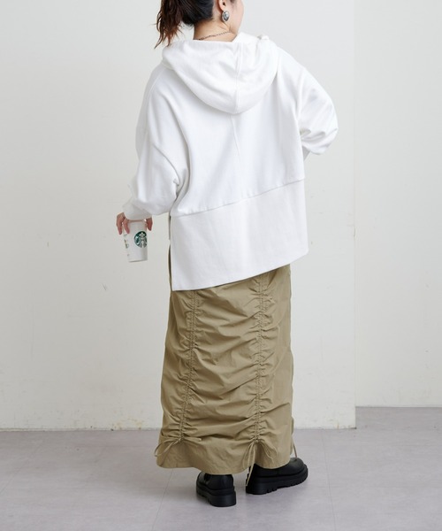 CIAOPANIC TYPY(チャオパニックティピー)の「縦シャーリングスカート(スカート・レディース・ブラック/カーキ/オフホワイト・SMALL/MEDIUM)」の7枚目の写真