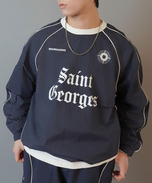 SPINNS（スピンズ）の「ストリート＆グランジ/ゲームシャツデザインナイロンプルオーバー パイピング（スウェット・メンズ・ネイビー/ワイン/ブラック/ブルー/オフホワイト・ONESIZE）」の4枚目の写真