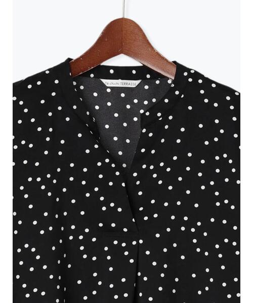 Te chichi TERRASSE（テチチテラス）の「【イージーケア】ドルマンスキッパーブラウス（シャツ/ブラウス・レディース・チャコールグレー/ブラック/モカ・F）」の14枚目の写真