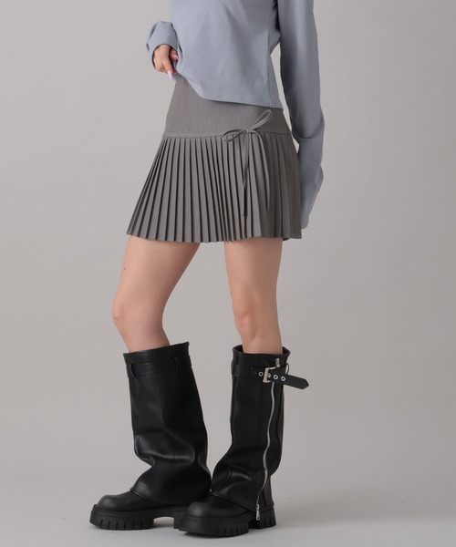 FOREVER 21（フォーエバー トゥエンティーワン）の「【2024FW】アソートプリーツミニスカート（スカート・レディース・ブラック/レッド/グレー/グリーン・MEDIUM/SMALL）」の18枚目の写真