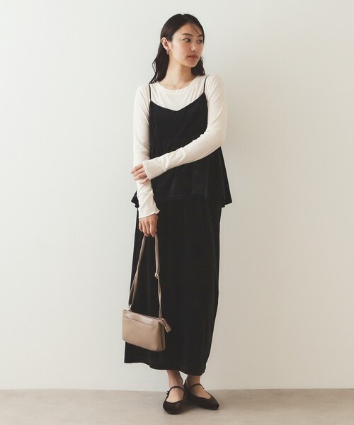 OPAQUE.CLIP(オペークドットクリップ)の「◆シアーコットン クルーネックカットソー【洗濯機洗い可】(Tシャツ/カットソー・レディース・ブラック/グレー/オフホワイト・40/38/42)」の4枚目の写真