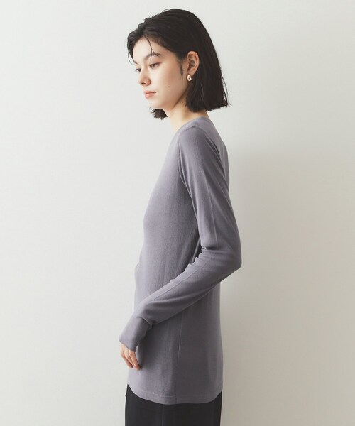 OPAQUE.CLIP(オペークドットクリップ)の「◆シアーコットン クルーネックカットソー【洗濯機洗い可】(Tシャツ/カットソー・レディース・ブラック/グレー/オフホワイト・40/38/42)」の16枚目の写真