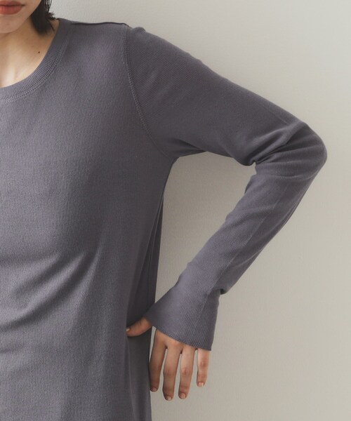 OPAQUE.CLIP(オペークドットクリップ)の「◆シアーコットン クルーネックカットソー【洗濯機洗い可】(Tシャツ/カットソー・レディース・ブラック/グレー/オフホワイト・40/38/42)」の19枚目の写真