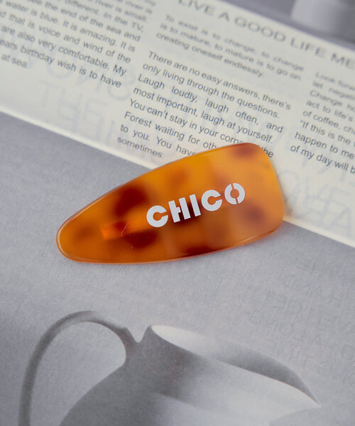 Chico(チコ)の「Chicoロゴ入りピン(ヘアピン・レディース・アイボリー/ブラック/ブラウン・FREE)」の1枚目の写真