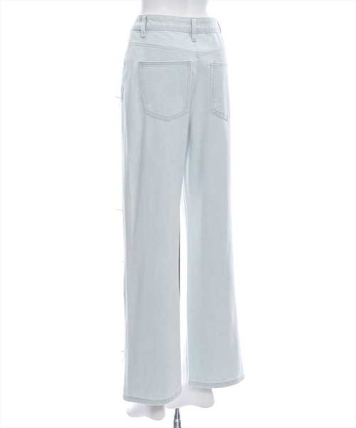 clear（クリア）の「ラインストーンリボンデニムパンツ [低身長用サイズ有 スタイルアップ 甘めデザイン 美シルエット]≪2024AW新作≫（デニムパンツ・レディース・ライトブルー・S/M/XS）」の8枚目の写真