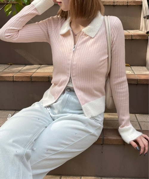 clear（クリア）の「ラインストーンリボンデニムパンツ [低身長用サイズ有 スタイルアップ 甘めデザイン 美シルエット]≪2024AW新作≫（デニムパンツ・レディース・ライトブルー・S/M/XS）」の4枚目の写真