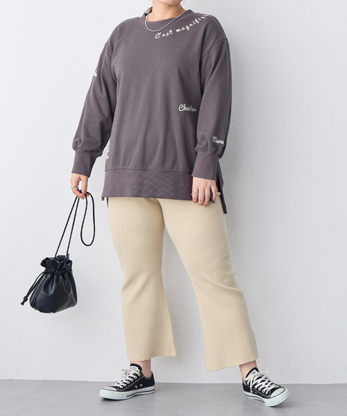 anyfee(エニフィー)の「【anyfee】ビッグシルエット裏毛刺繍スウェットプルオーバー《大きいサイズ/プラスサイズ》(スウェット・レディース・アイボリー/チャコール/ライトグリーン・LL/3L/5L/4L)」の12枚目の写真